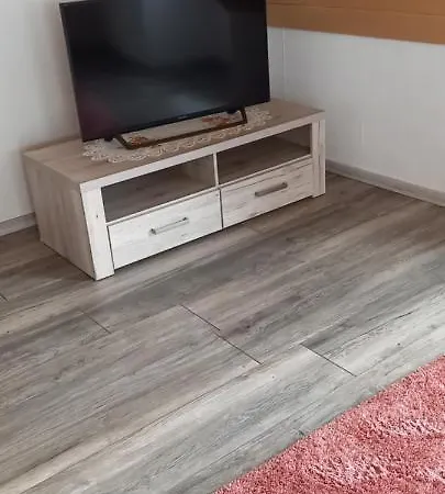 Schone 2 Ferienwohnung Direkt Am Wald Und Nahe Dem See Am Johannisburger Anger 44 Apartment *